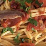 Make in 20 minutes! Spaghetti with a Spicy Tomato Anchovy Sauce