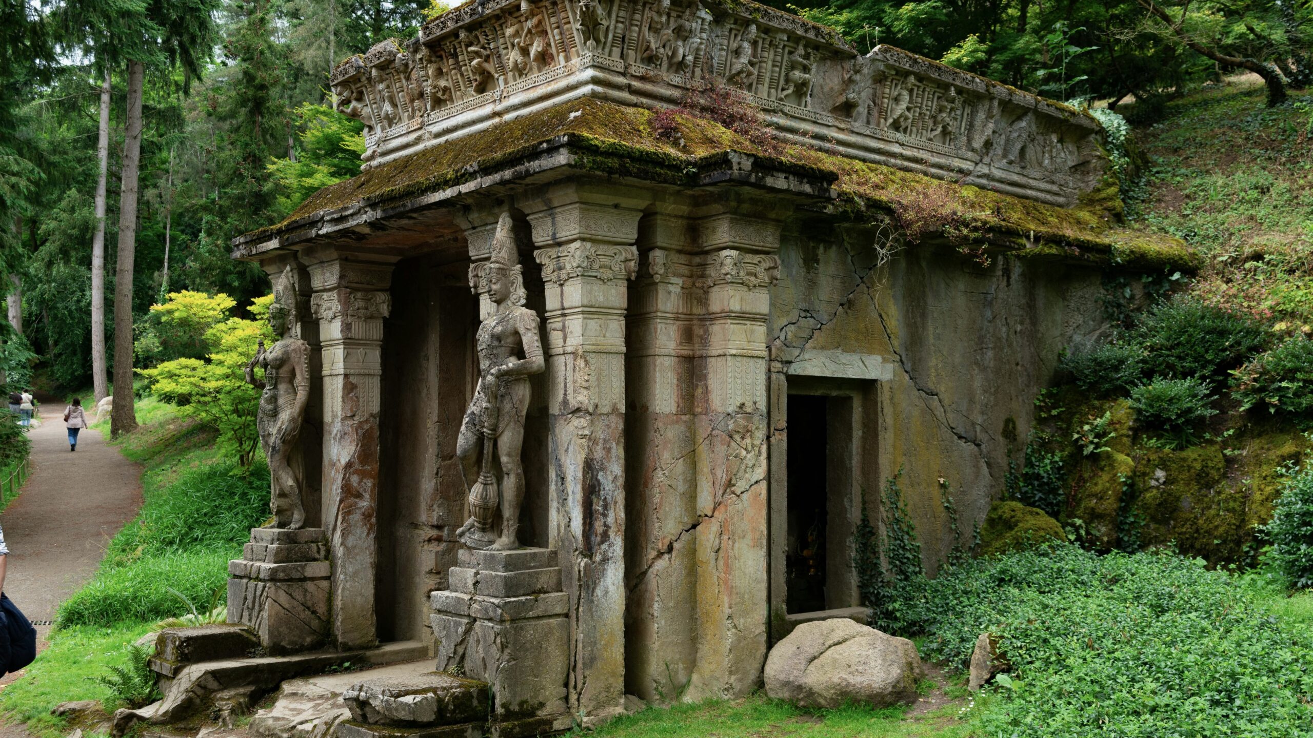 Bomarzo Monster Park - Flavor of Italy