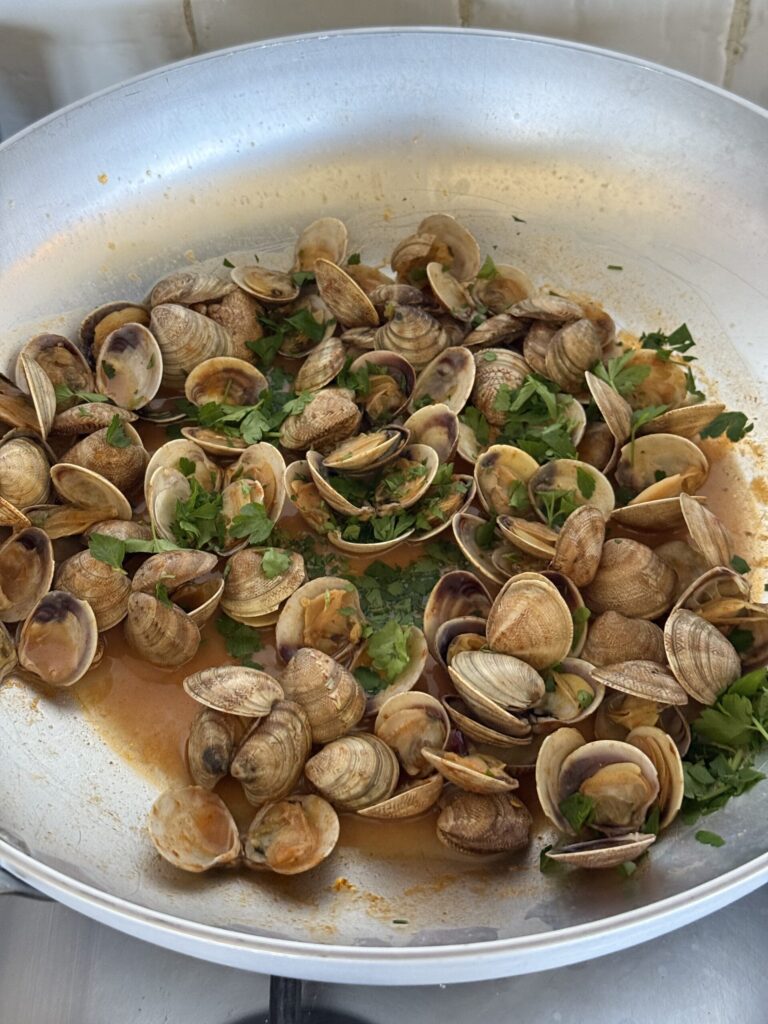 Blue crabs in Italy are devouring Italian clams