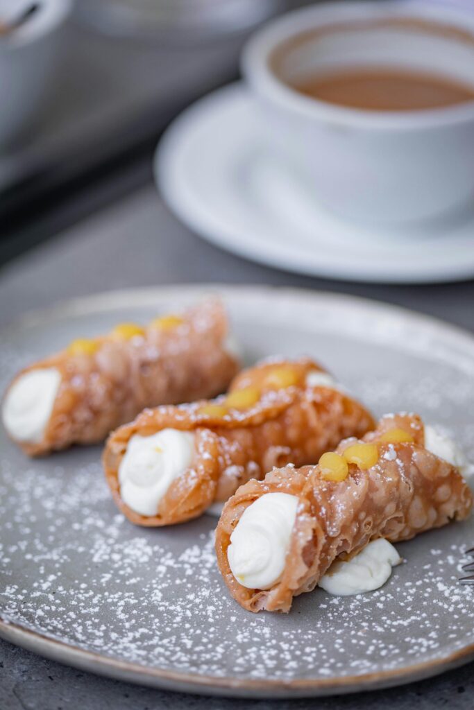 Cannoli pastry