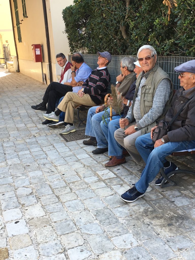 Italian longevity: socializing