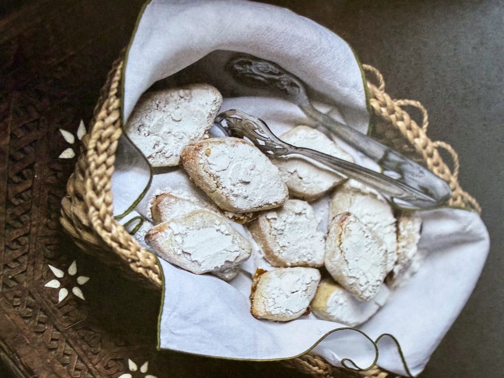 Winter in Tuscany Ricciarelli from Siena